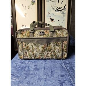 Vintage JORDACHE Tapestry overnight suitcase travel Boho weekender bag 6 footers